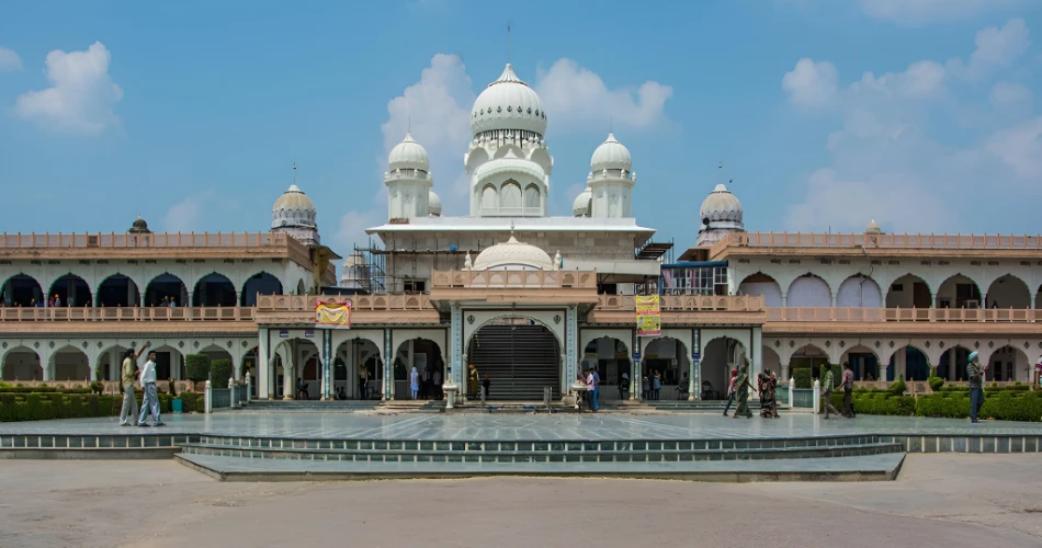 10 Best Attractions in Agra